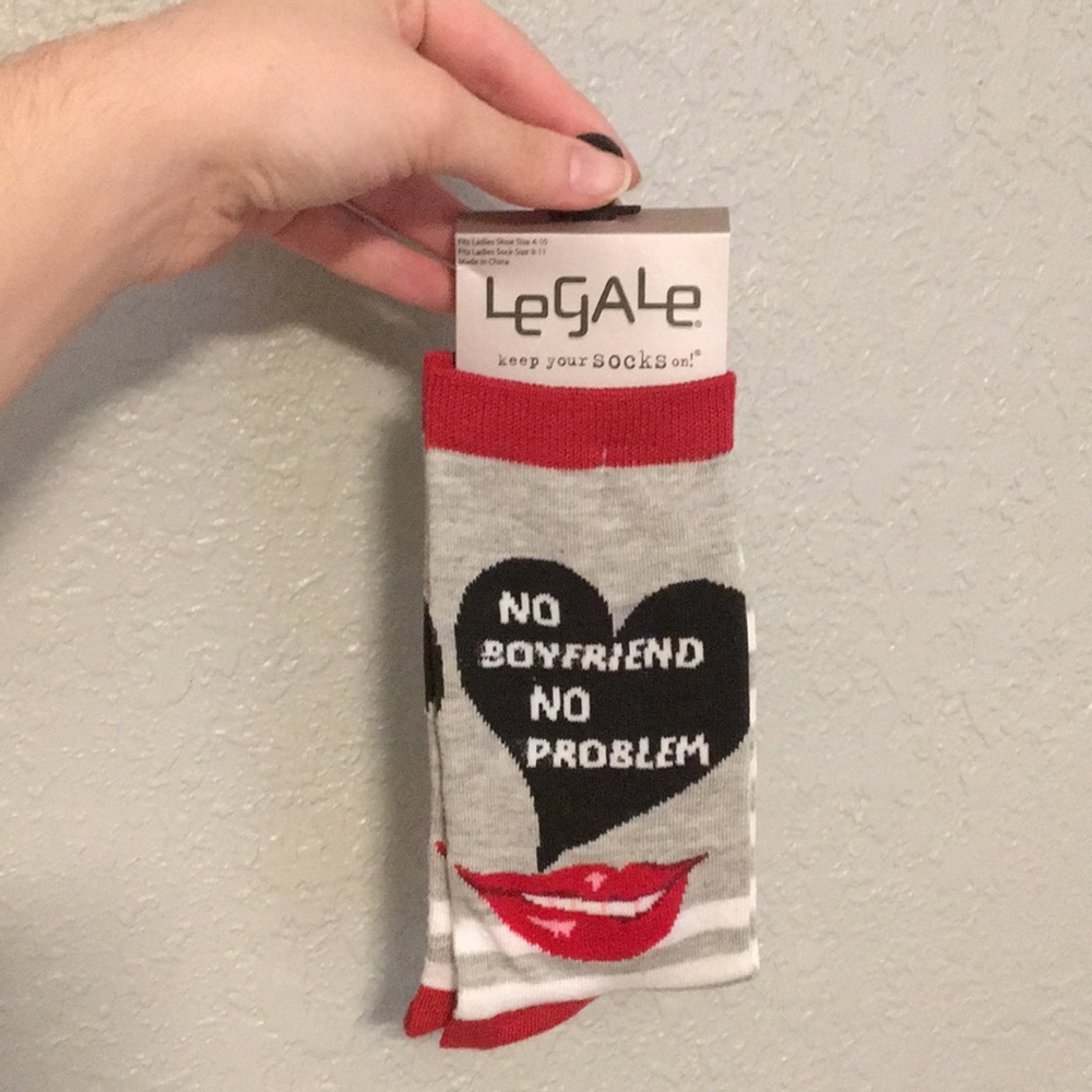 No boyfriend long socks
